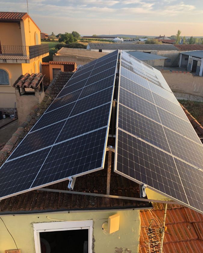 instalacion paneles solares benafarces